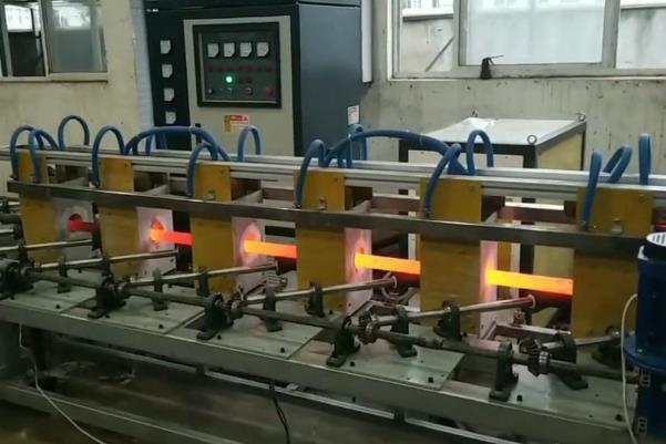 中频圆钢调质生产线实拍 中频午夜影院污视频加热设备