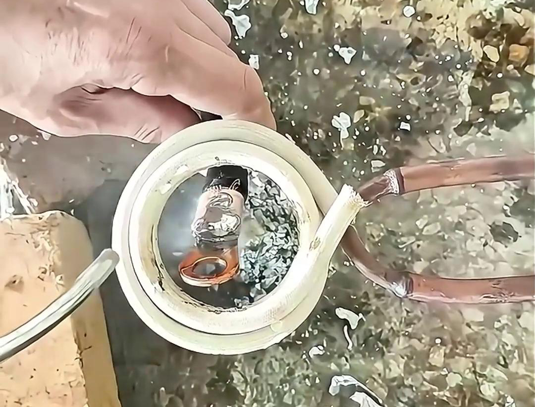铜线端子高频锡焊：高效、精准的焊接工艺