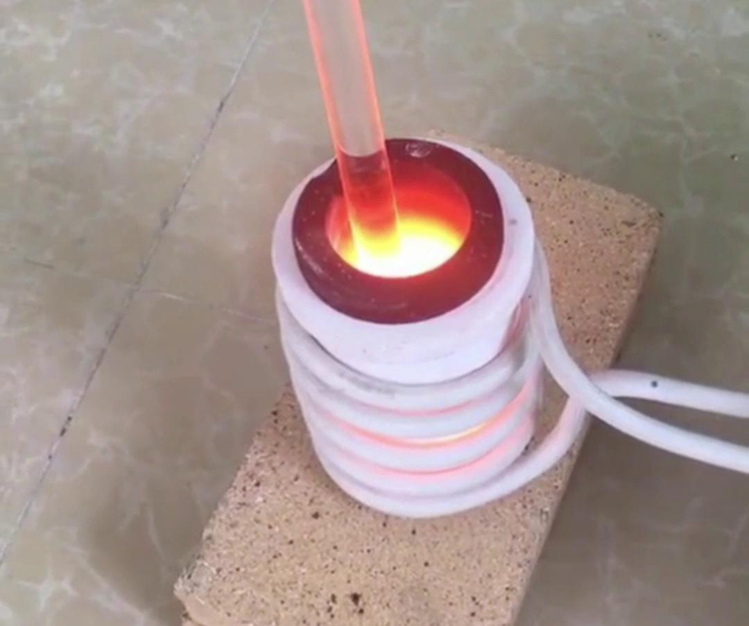 小型高频熔炼炉：家用电压，高效熔炼