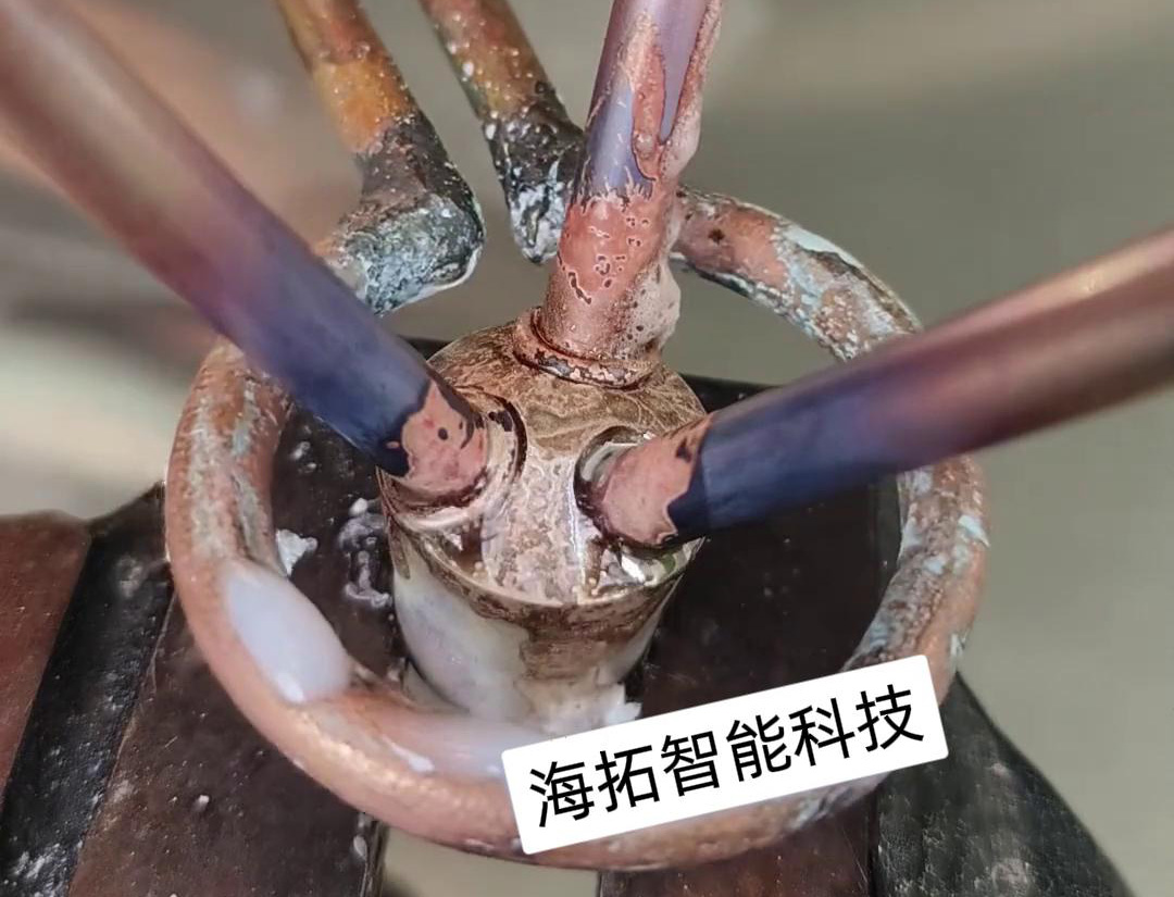 取代火焰焊接铜管的高频焊机，可以配合自动化设备实现全自动钎焊铜管铜件