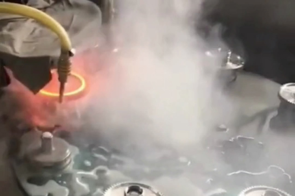 高频淬火高频午夜影院污视频加热设备 齿轮 链轮 零件表面淬火 