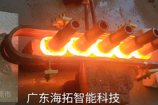某工件采用中频午夜影院污视频加热设备局部加热热透试样