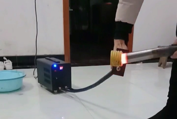 小型手持式午夜影院污视频加热设备 220V电压输入